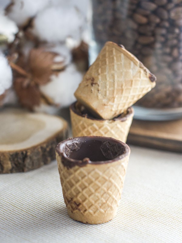 Kubeczki wafle w polewie czekoladowej